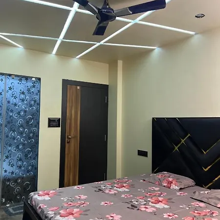 Ayudh Bhawan Apartment Varanasi Exterior photo